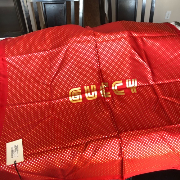 Gucci Red Silk Scarf with Gold Star Print and “GUCCY” Logo - Picture 2 of 10